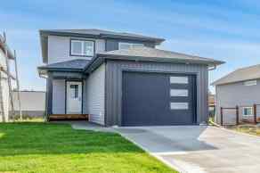 Detached Sylvan Lake homes