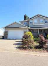 Semi Detached (Half Duplex) Slave Lake homes