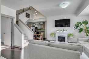 Row/Townhouse Wentworth homes