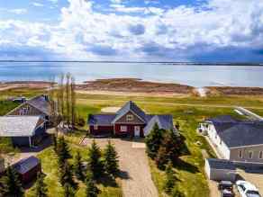 Detached Braseth Beach homes