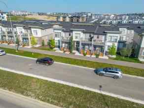 Row/Townhouse Springbank homes