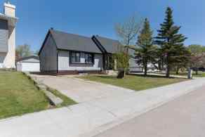 Detached Dickinsfield homes