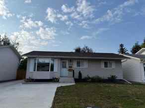 Detached Patterson Place homes