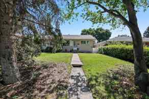 Just listed Glenbrook homes for sale new 3122 42 Street SW in Glenbrook Calgary
