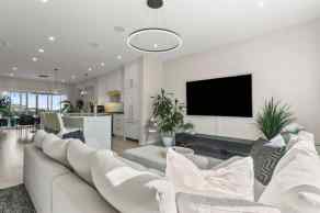 Row/Townhouse East Springbank Hill homes