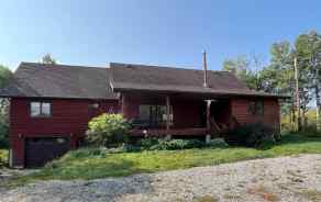 Detached Pincher Creek homes