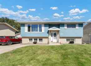 Detached SE Southridge homes
