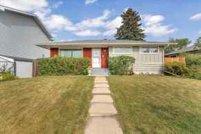 Just listed Wildwood homes for sale new 4920 Worcester Drive SW in Wildwood Calgary