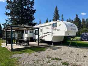 Recreational Rural Mountain View County homes