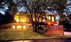 Just listed University Heights homes for sale new 2332 Uxbridge Drive NW in University Heights Calgary