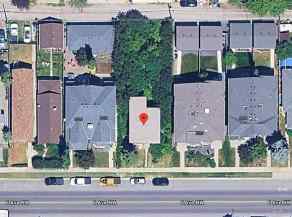 Detached West Hillhurst homes