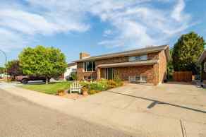 Detached Medicine Hat homes