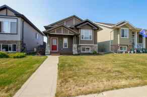 Detached Sylvan Lake homes