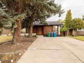 Just listed Varsity Village homes for sale new 82 Pensacola Court W in Varsity Village Lethbridge