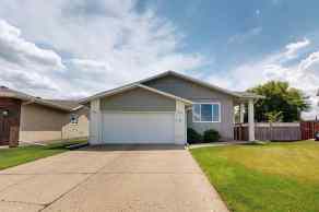 Detached Stettler homes