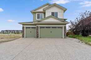 Detached Strathmore homes