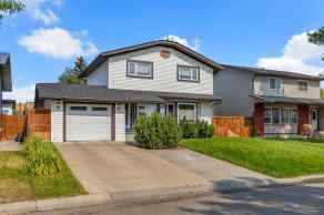 Detached Castleridge Estates homes