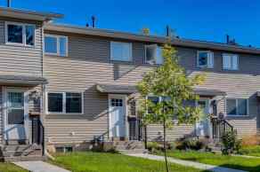 Row/Townhouse Canyon Meadows homes