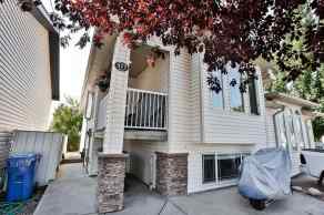 Semi Detached (Half Duplex) Lethbridge homes