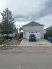 Detached Lethbridge homes