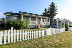 Detached Fort Macleod homes