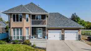 Detached Raymond homes