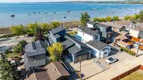 Detached Sylvan Lake homes