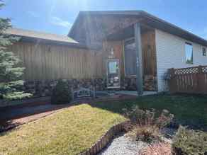 Detached Beiseker homes