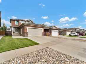 Detached Medicine Hat homes