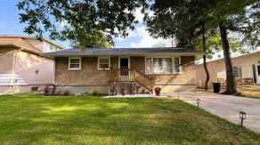 Detached Vulcan homes