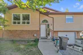 Row/Townhouse Downtown High River homes