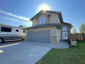 Detached Hinton homes