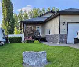 Detached Whitecourt homes