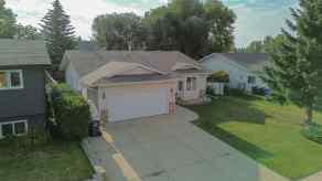 Detached Innisfail homes