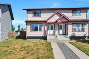 Semi Detached (Half Duplex) Rocky Mtn House homes
