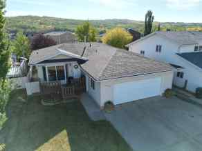 Detached Saddleback Ridge homes