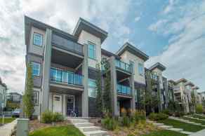 Row/Townhouse Springbank Heights homes