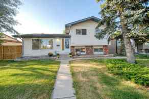 Detached Pineridge homes