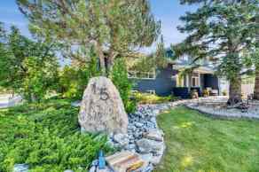 Detached Braeside Estates homes