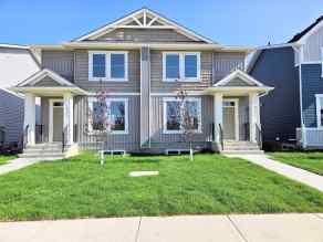 Semi Detached (Half Duplex) Crossfield homes