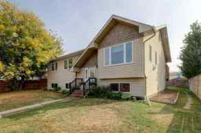 Detached Drumheller homes