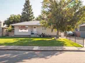 Detached Lakeview homes