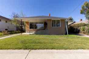 Detached Cardston homes