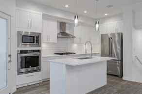 Row/Townhouse Tuxedo Park homes