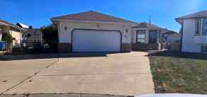 Detached Central Innisfail homes