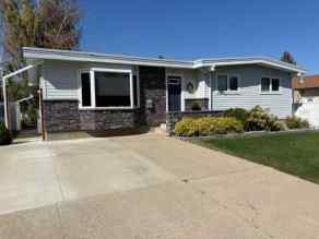 Detached Lakeview homes
