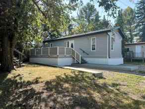 Detached Stettler homes