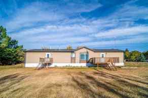 Detached Metiskow homes