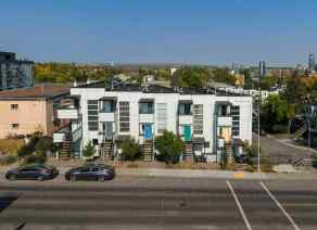 Row/Townhouse Bankview homes