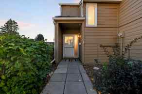 Row/Townhouse Coach Hill homes